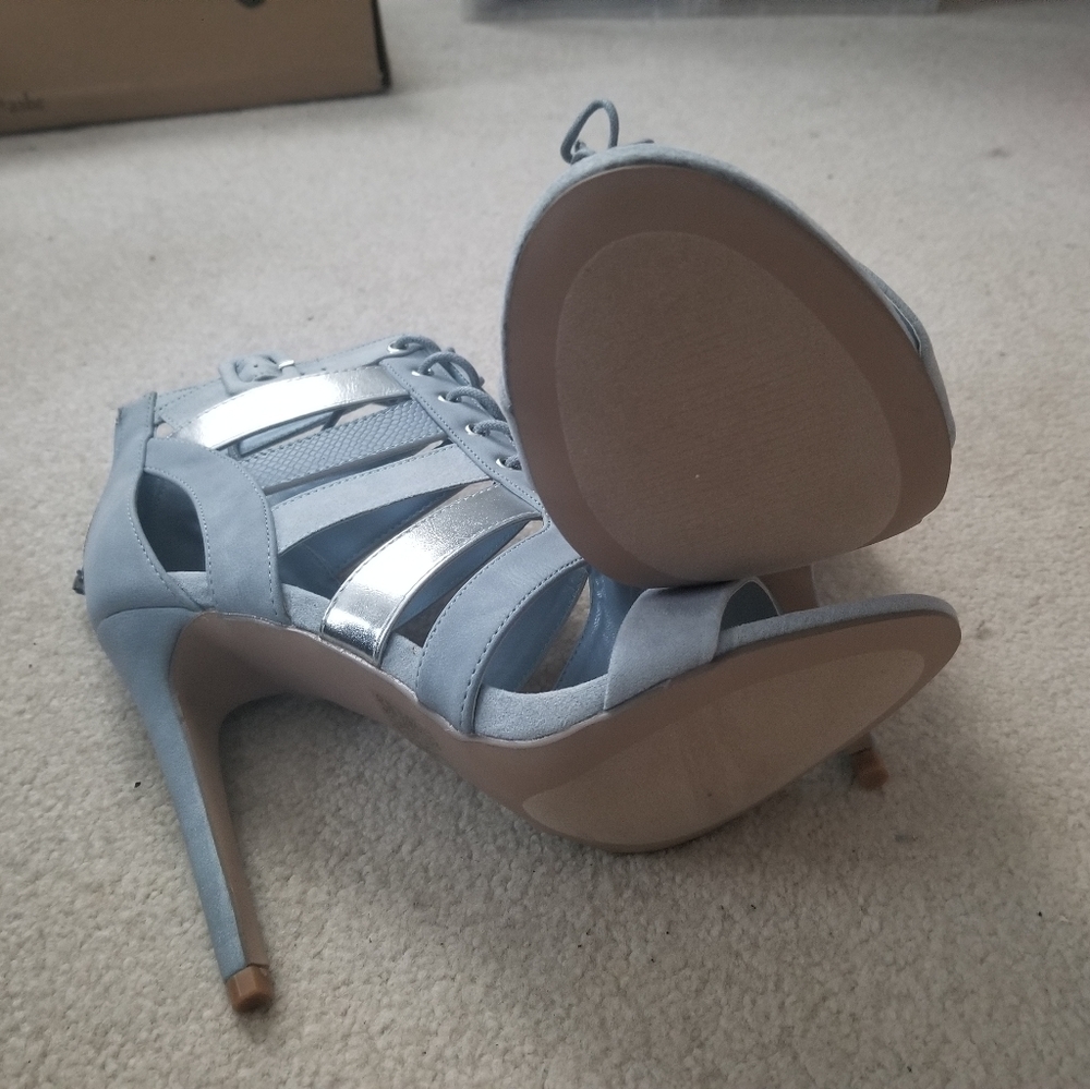 Sandals - Picture 2 of 3
